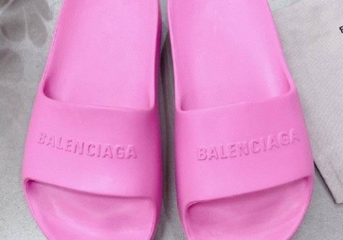 Женские розовые шлепанцы Balenciaga