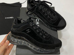 Черные женские кроссовки Chanel
