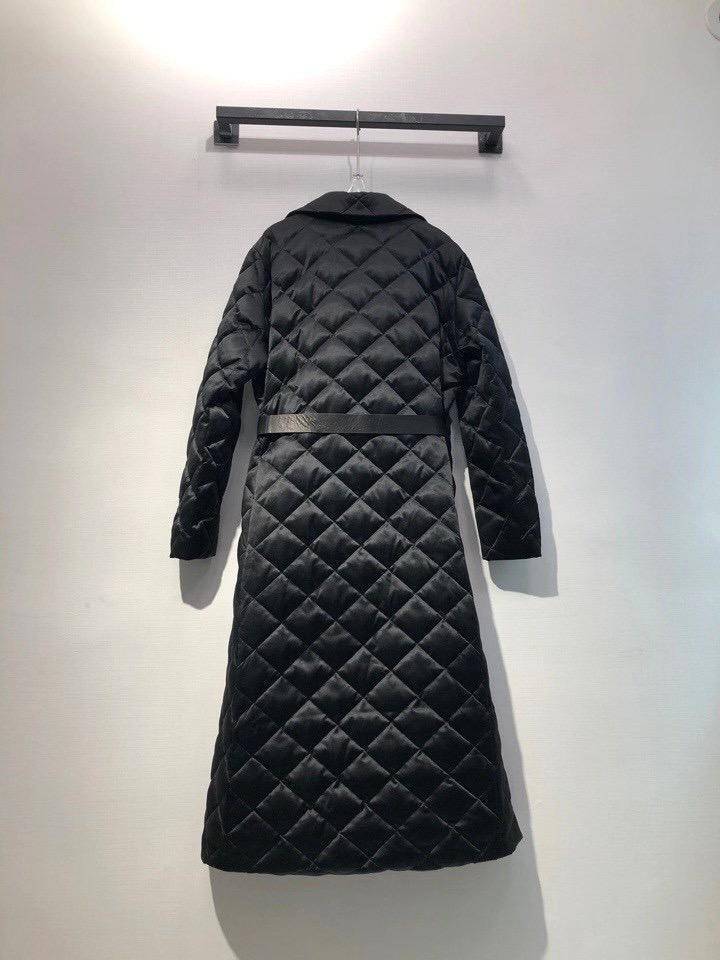 Пальто Bottega Veneta черное