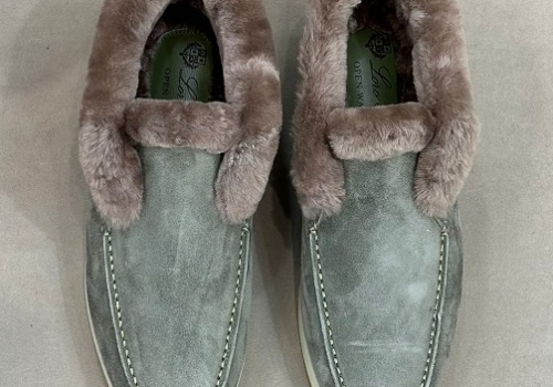 Зимние замшевые ботинки Loro Piana Open Walk хаки с мехом
