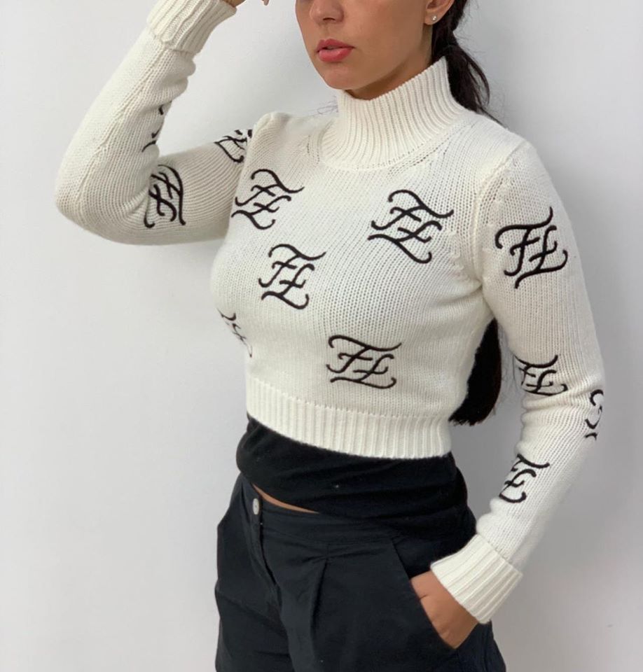 Женский белый свитер Fendi