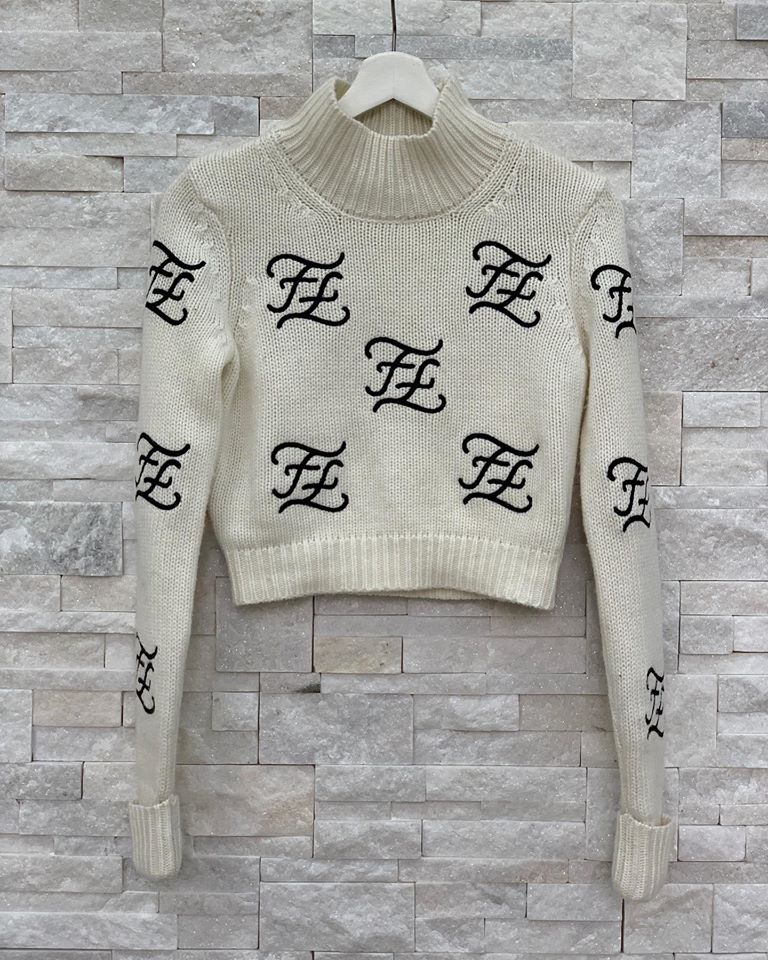 Женский белый свитер Fendi