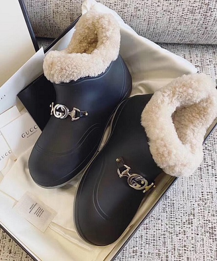 Женские зимние ботинки Gucci черные