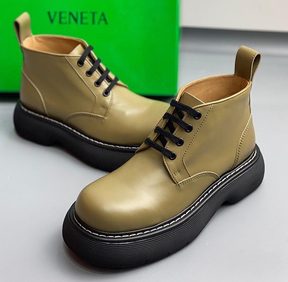 Женские бежевые ботинки Bottega Veneta