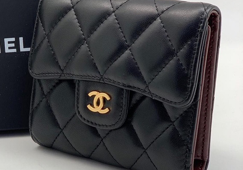 Женский черный кошелек Chanel