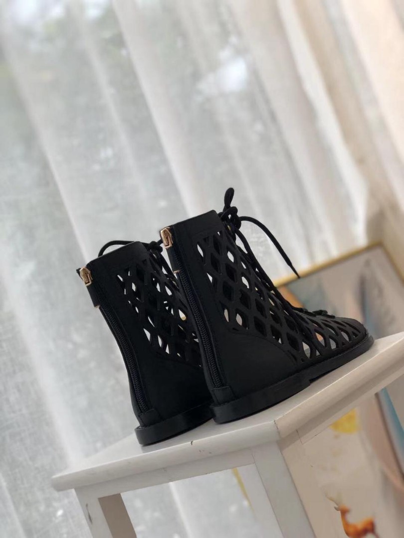 Женские черные ботинки Christian Dior