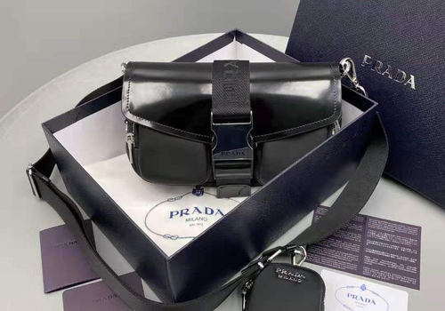 Женская сумка Prada Pocket черная