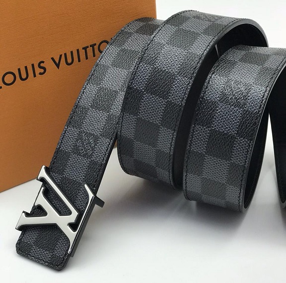 Мужской кожаный ремень Louis Vuitton черный