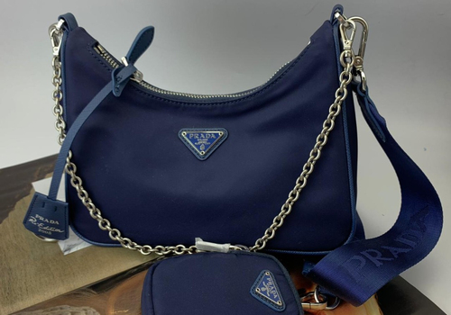 Женская сумка Prada Re-Edition 2000 темно-синяя