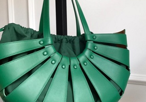 Женская кожаная сумка Bottega Veneta Shell зеленая