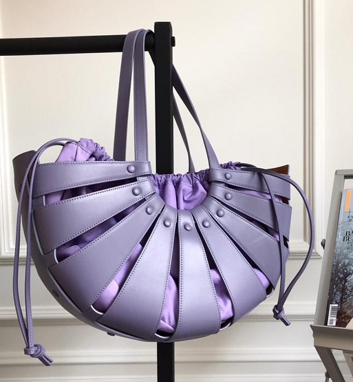 Женская сумка Bottega Veneta Shell фиолетовая кожаная