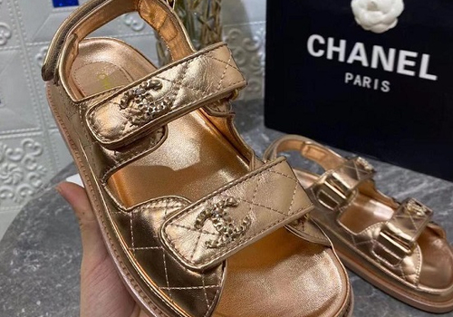 Золотые кожаные сандалии Chanel