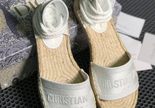 Женские сандалии Christian Dior белые