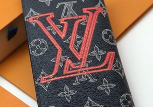 Бумажник Louis Vuitton из канвы