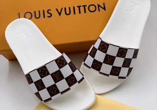 Женские шлепки Louis Vuitton белые