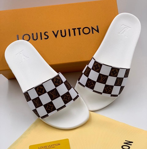 Женские шлепки Louis Vuitton белые