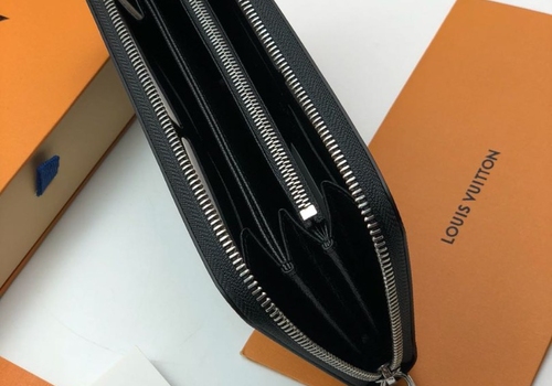 Бумажник кожаный Louis Vuitton Epi черный