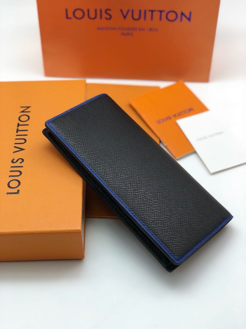 Бумажник Louis Vuitton Taiga черный кожа