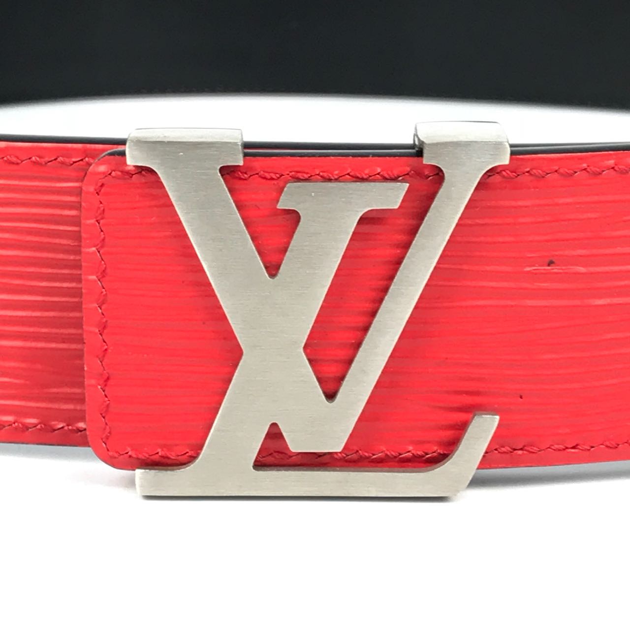 Кожаный ремень Louis Vuitton Supreme красный