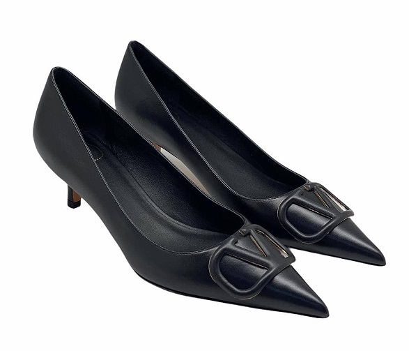 Женские туфли Valentino Garavani черные