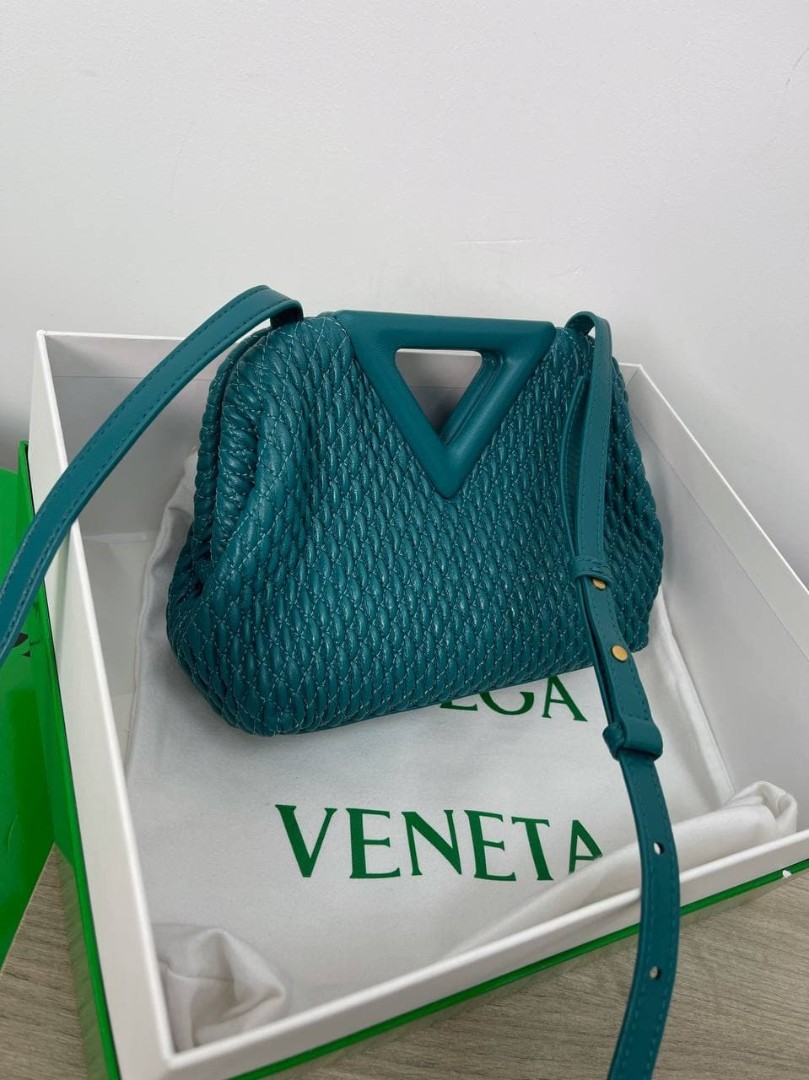 Кожаная сумка Bottega Veneta Point Mini синяя