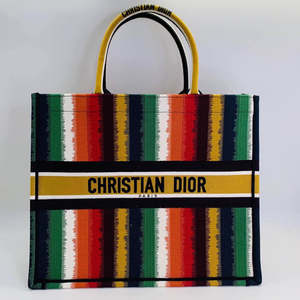 Сумка-тоут Christian Dior Book Tote 41 см цветная
