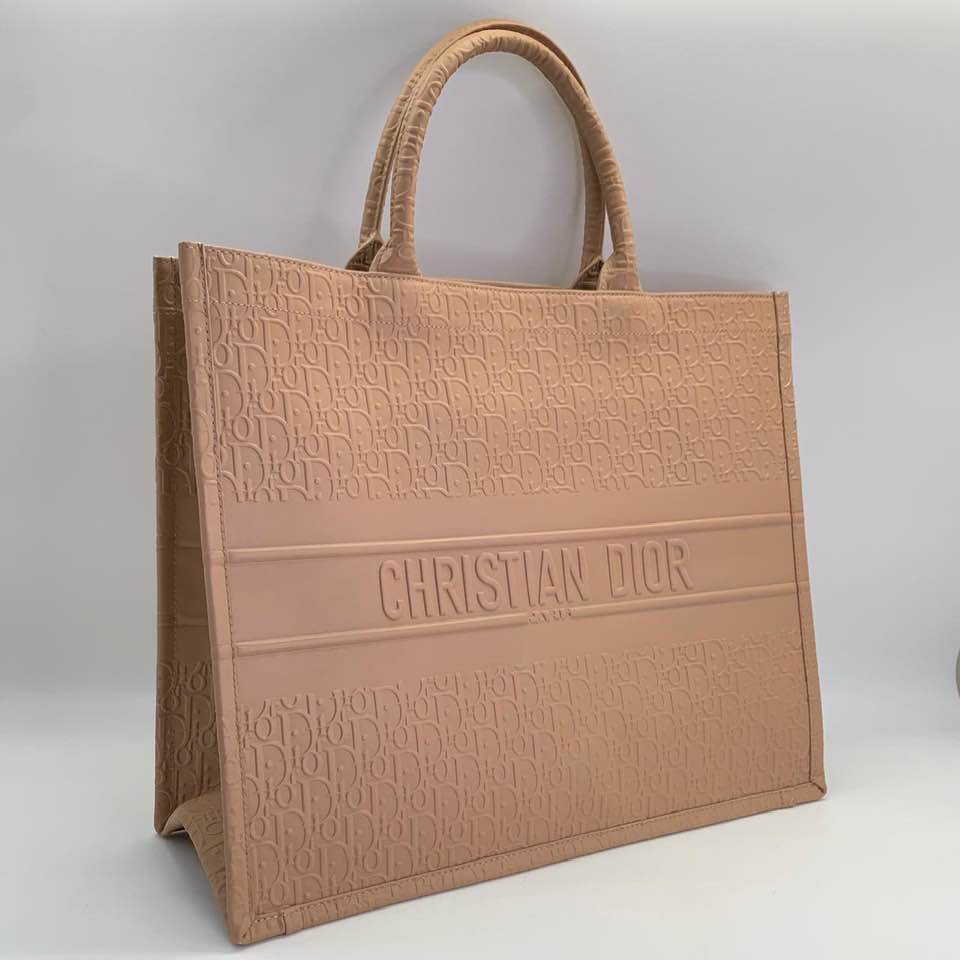 Сумка-тоут кожаная Christian Dior Book Tote 41 см пудра