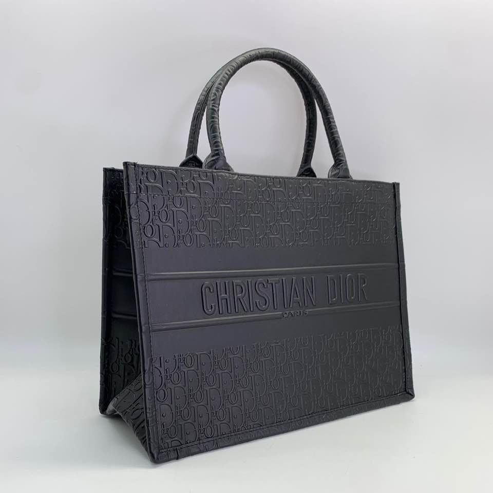 Сумка-тоут кожаная Christian Dior Book Tote 36 см черная
