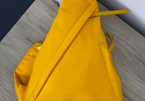 Женский рюкзак Prada желтый