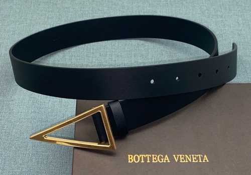 Женский кожаный черный ремень Bottega Veneta