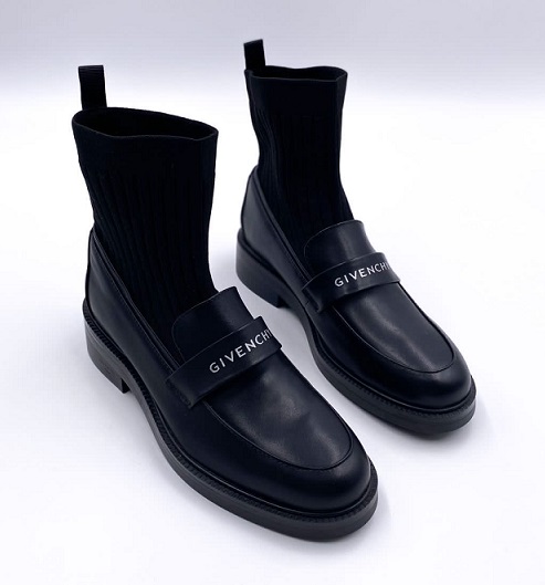 Кожаные женские черные ботинки Givenchy