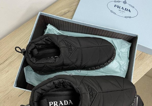 Женские ботинки Prada черные