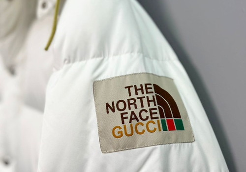 Женский пуховик Gucci North Face белый