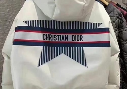 Женский белый пуховик Christian Dior