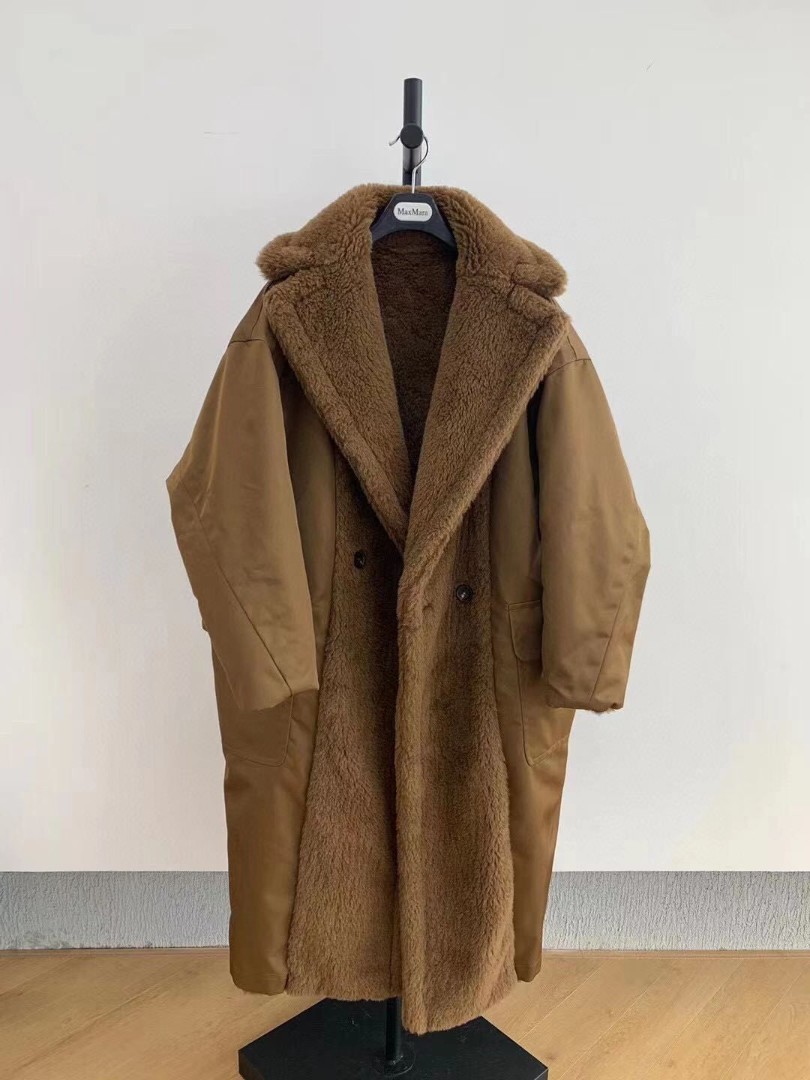 Женское двустороннее пальто Max Mara коричневое