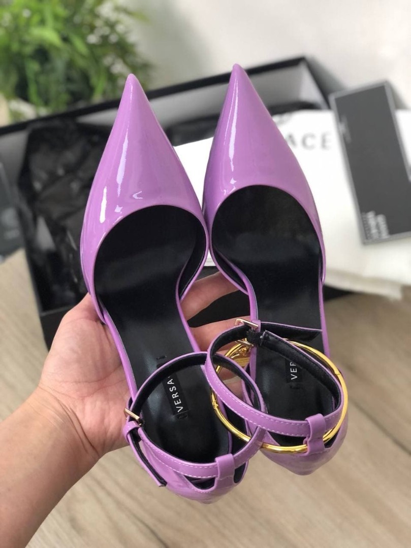 Женские кожаные туфли Versace фиолетовые