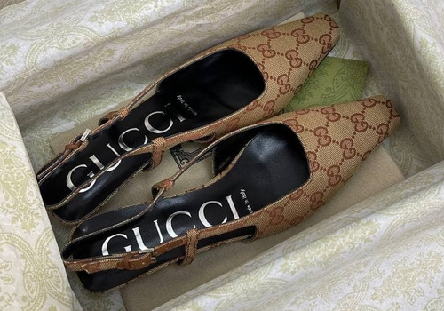 Босоножки Gucci бежевые