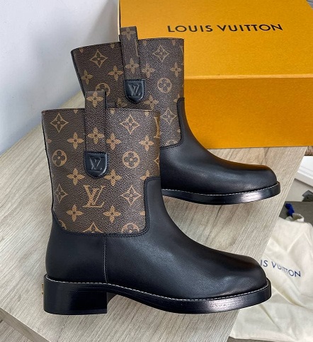 Кожаные полусапоги Louis Vuitton