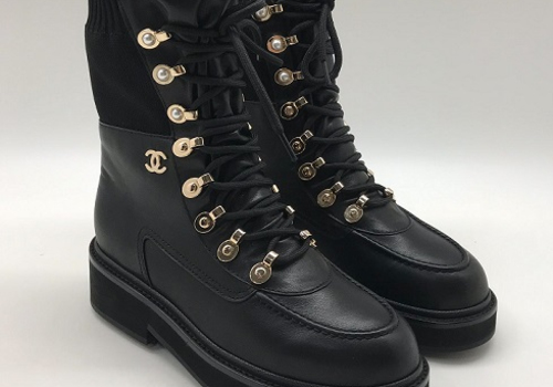 Женские осенние кожаные ботинки Chanel черные