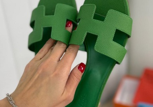 Босоножки Hermes зеленые на каблуке