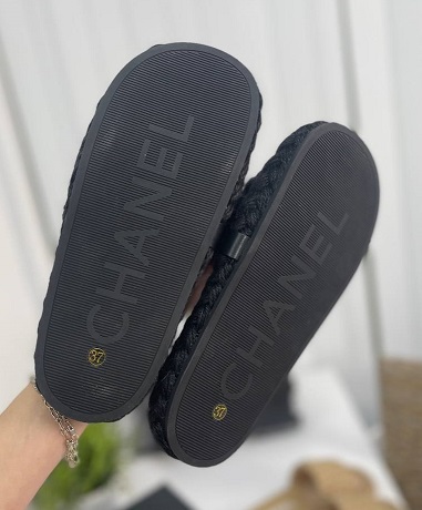 Черные мюли Chanel