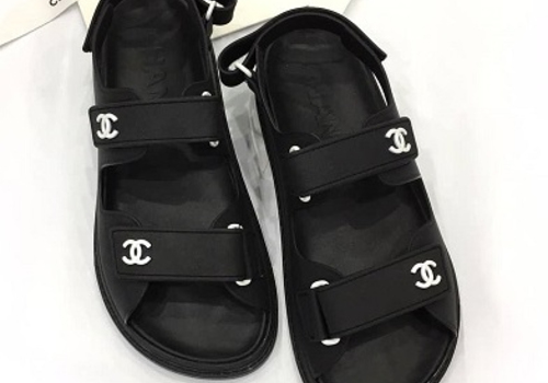 Женские сандалии Chanel черные