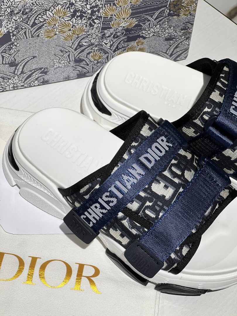 Синие шлепанцы Christian Dior
