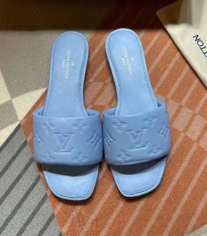 Женские шлепки Louis Vuitton голубые