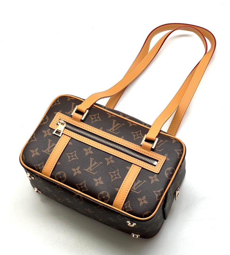 Сумка Louis Vuitton