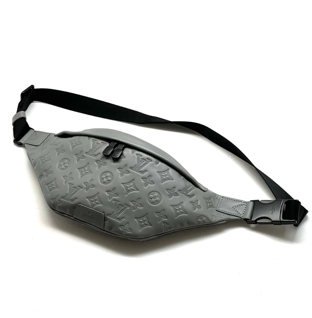 Мужская сумка-слинг Louis Vuitton Discovery серая