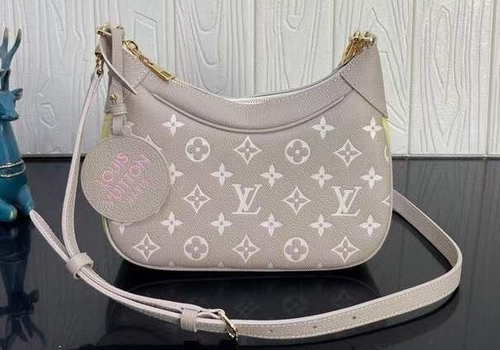 Женская сумка Louis Vuitton Bagatelle молочная