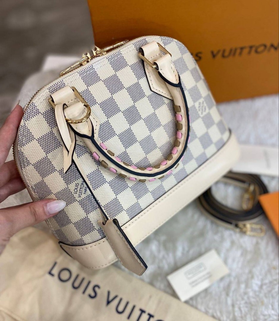 Женская сумка Louis Vuitton Alma BB