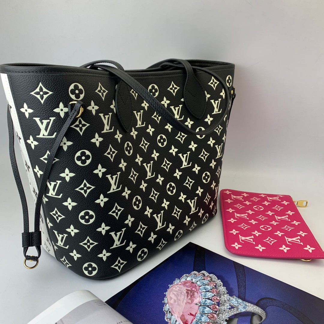 Сумка Louis Vuitton NeverFull черная