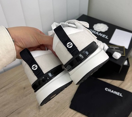 Женские кроссовки Chanel EX Sport белые